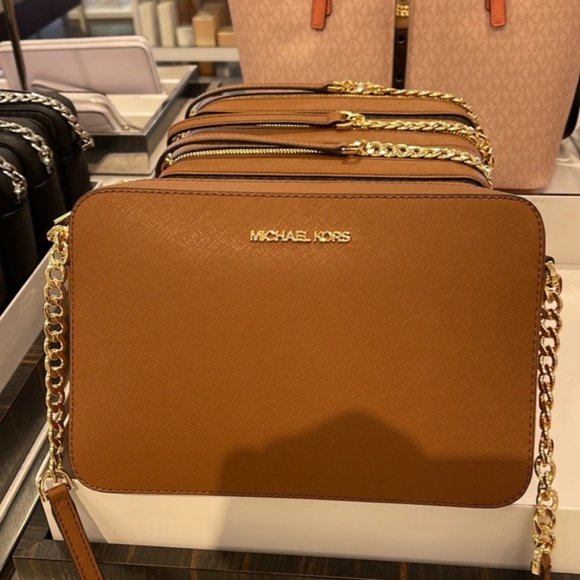 Michael Kors Jet Set Item Large East West Zip Crossbody Leather Luggage - Picture 5 of 16